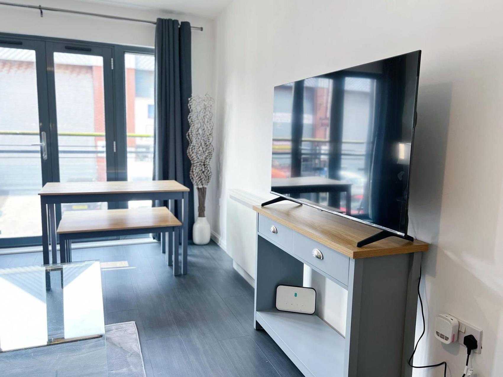 Comfort Seaside Two-Bedroom Apt Swansea Exteriér fotografie