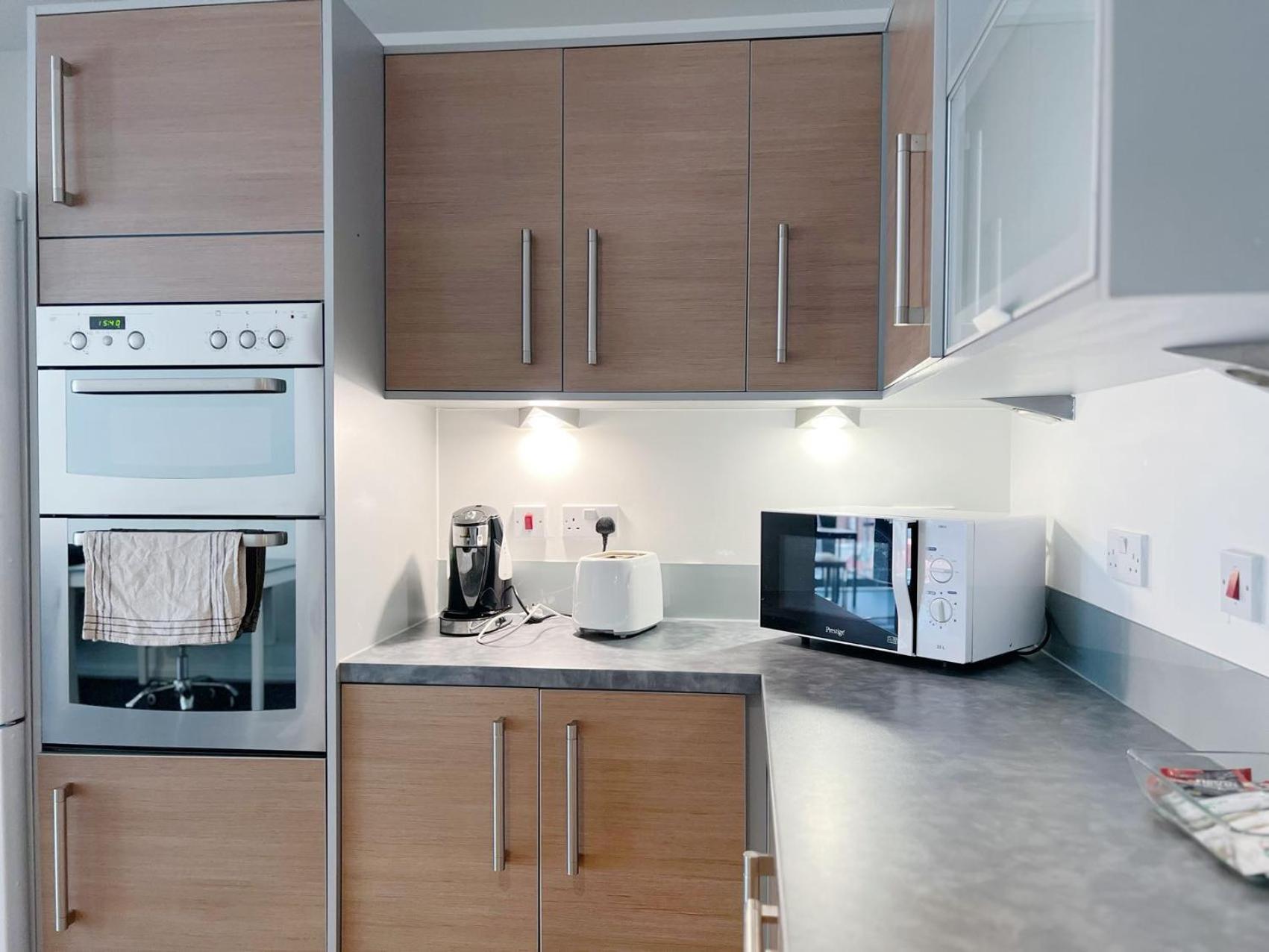 Comfort Seaside Two-Bedroom Apt Swansea Exteriér fotografie